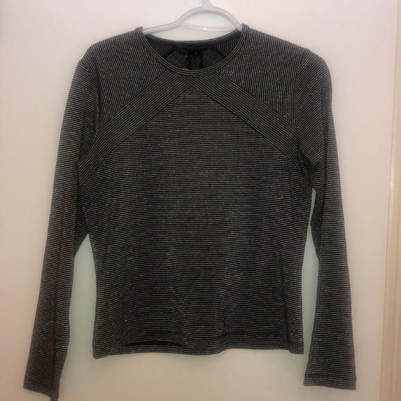 Vintage Club Monaco top - Picture 7 of 7